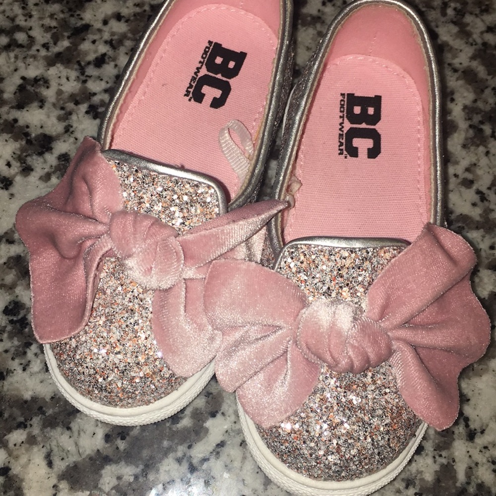 Glittery toddler pink shoes